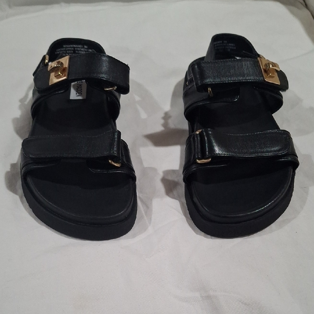 Steve Madden Black Leather Sandals with Gold Buckles - Picture 3 of 10